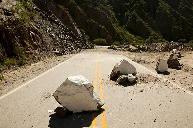 《絆倒男人的六塊石頭》